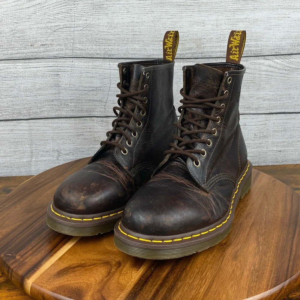 Dr Martens The Original 11822 Dark Brown Leather Crazy Horse Lace Up Boot Men 10